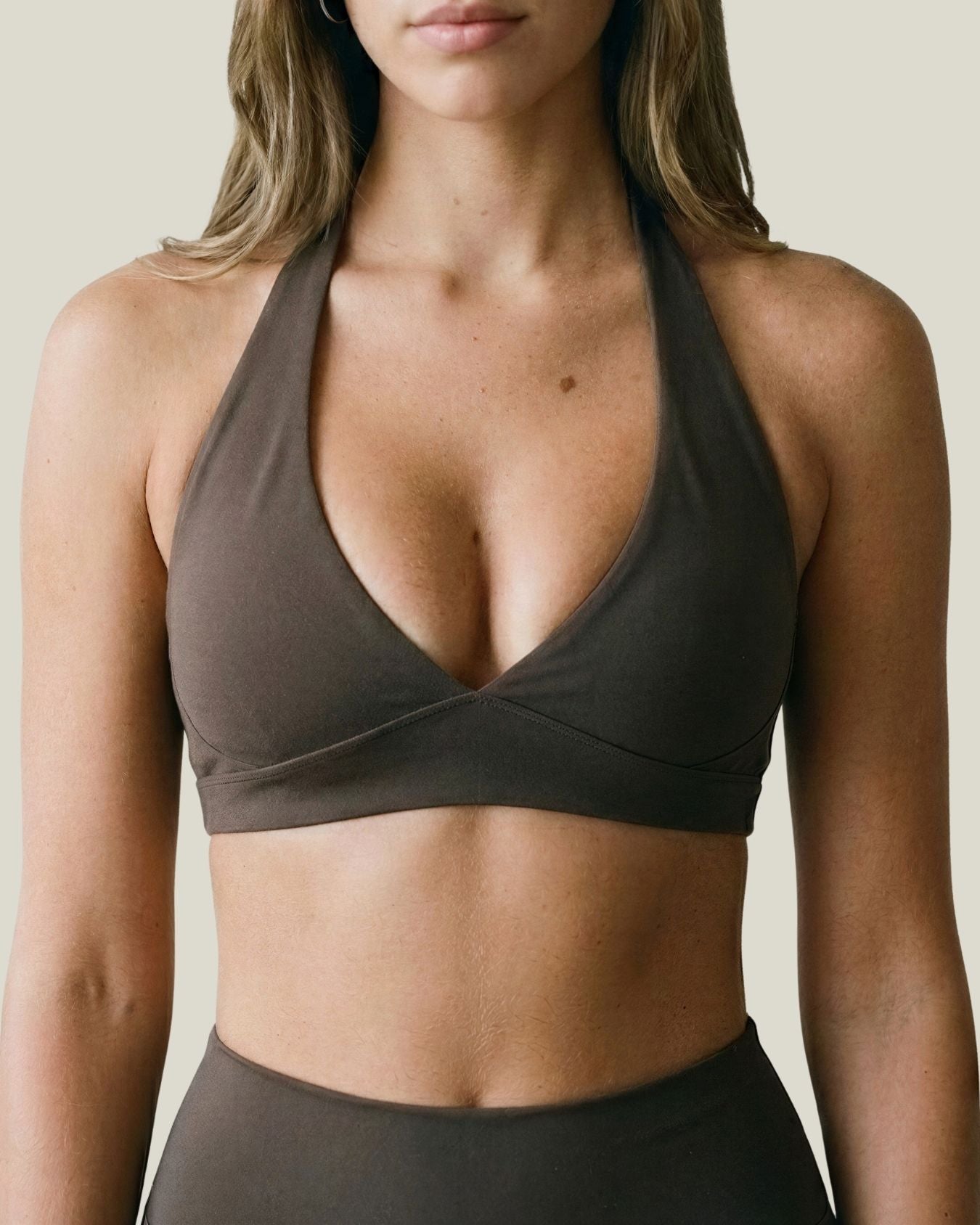 Deep-V Halter Crop